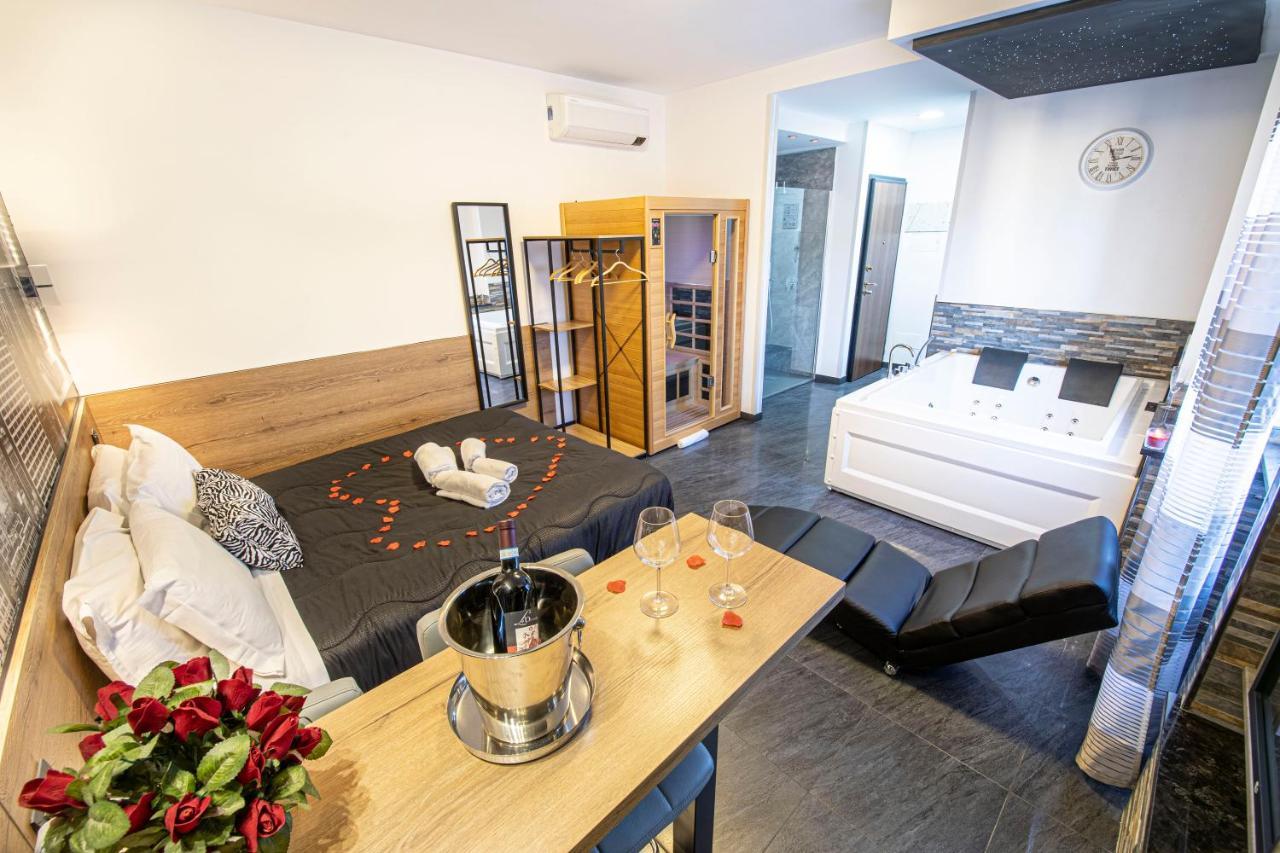 Virtus Prestige - Rooms & Apartments โรม ภายนอก รูปภาพ