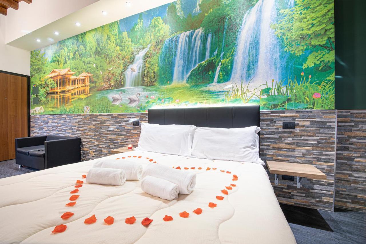 Virtus Prestige - Rooms & Apartments โรม ภายนอก รูปภาพ