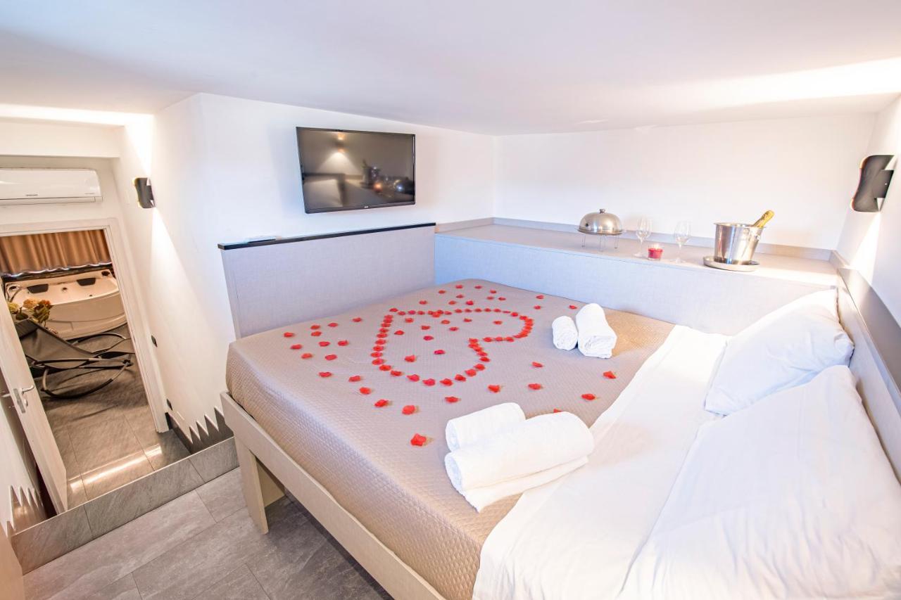 Virtus Prestige - Rooms & Apartments โรม ภายนอก รูปภาพ
